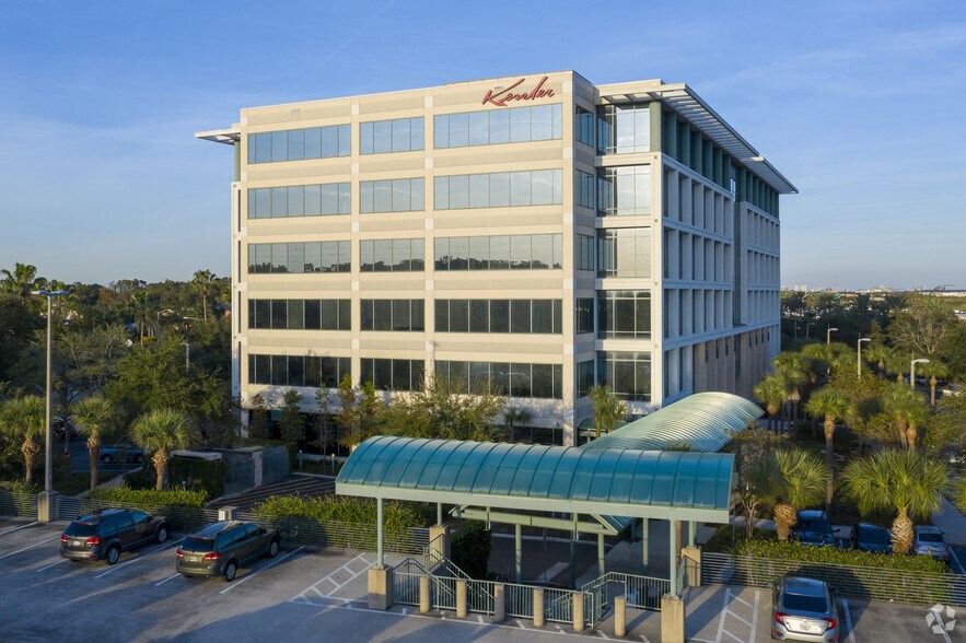 More Photos Of 4901 Vineland Rd, Orlando Office For Lease