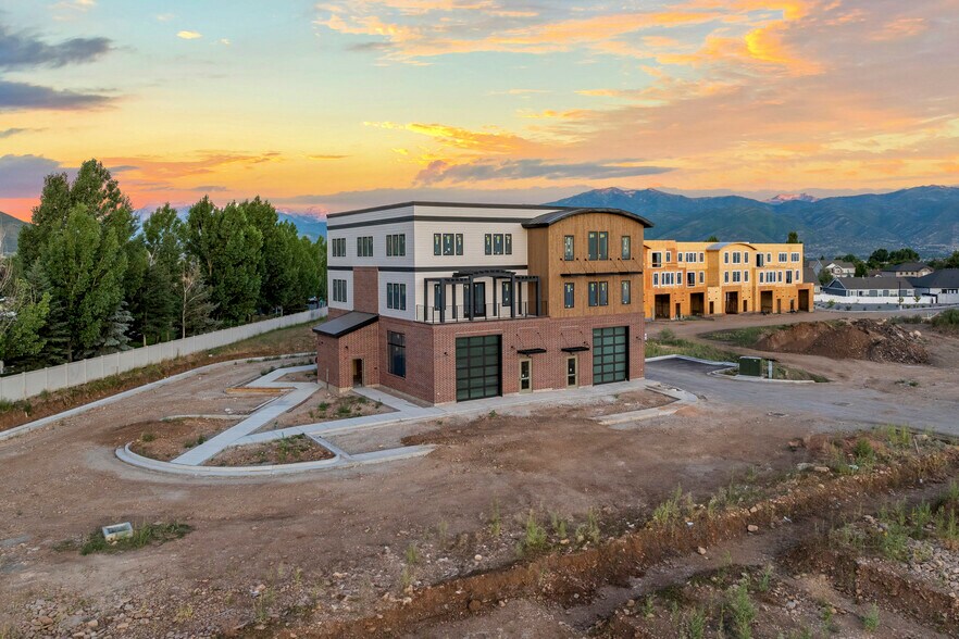 More Photos Of 1922 S Highway 40, Heber City Showroom For Sale