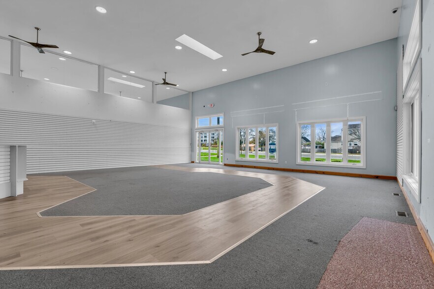 More Photos Of 150 Ocean Blvd N, Long Branch Flex For Lease