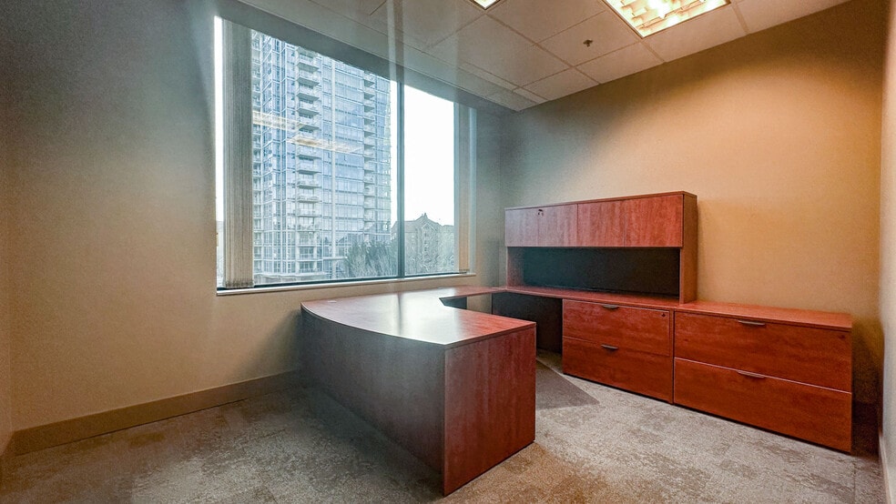 More Photos Of 1060 Manhattan Dr, Kelowna Office For Lease