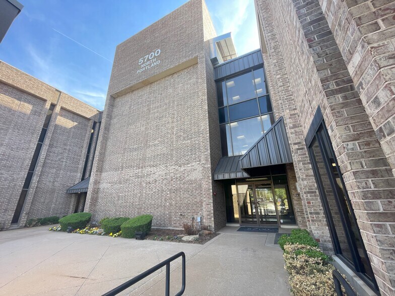 More Photos Of 5700 N Portland Ave, Oklahoma City Medical For Sale
