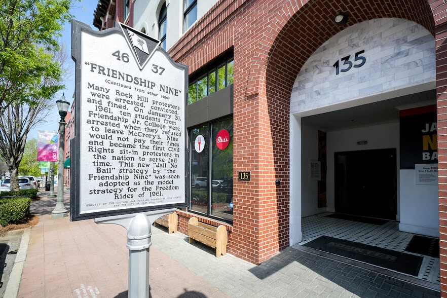 More Photos Of 135 E Main St, Rock Hill Office For Sale