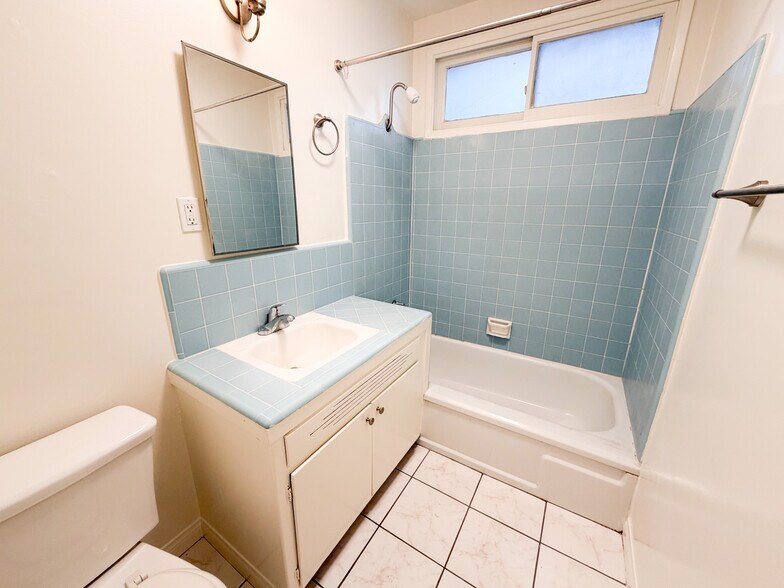 More Photos Of 6254 Whitsett Ave, North Hollywood Apartments For Sale