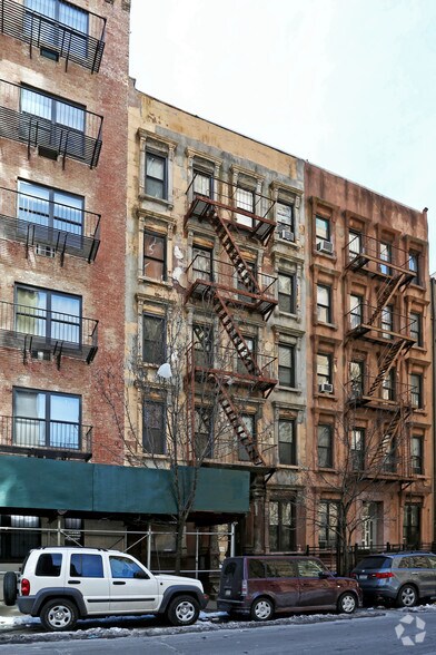 More Photos Of 406 W 25th St, New York Apartments For Sale