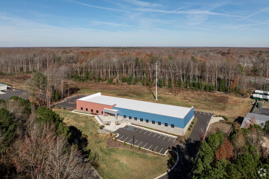More Photos Of 130 Stafford Ct, Williamsburg Flex For Lease