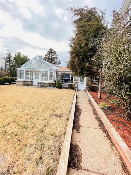 More Photos Of 9066 Baltimore Ave, College Park Storefront Retail Residential For Lease