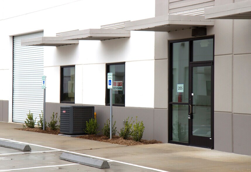 Primary Photo Of 12425 W Airport Blvd, Sugar Land Light Distribution For Lease