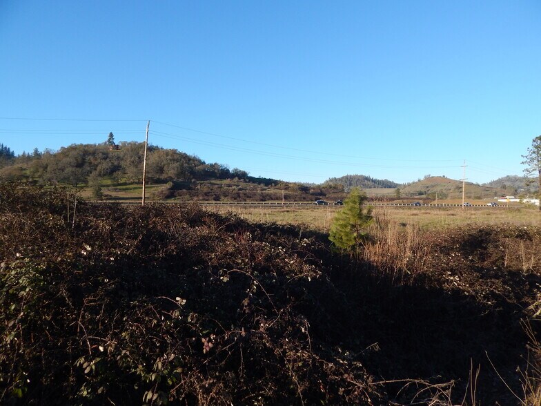 More Photos Of 0 NE Douglas Avenue, Roseburg Land For Sale