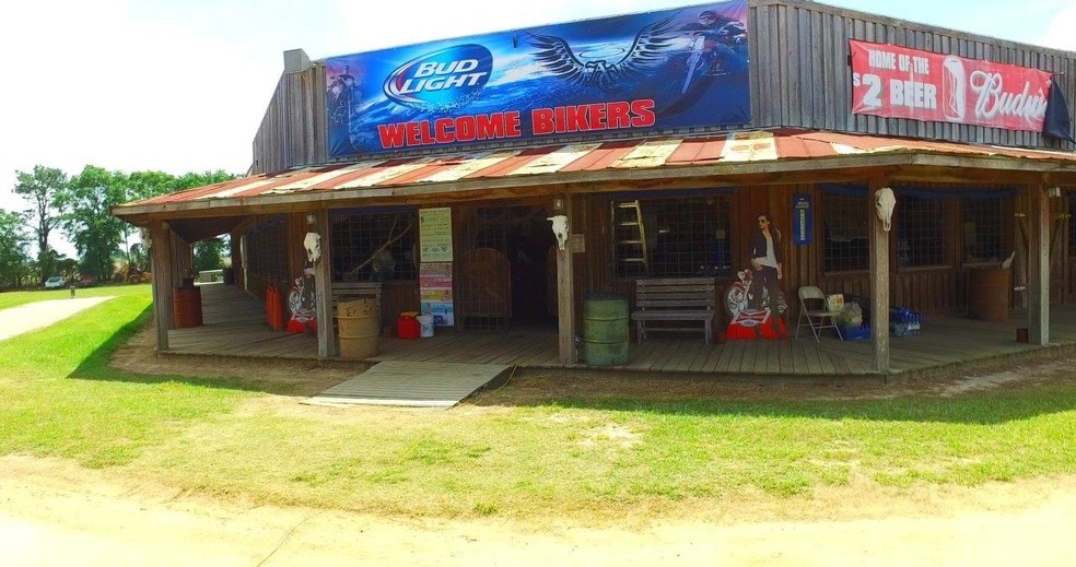 More Photos Of 775 Bembry Ave, Unadilla Theater Concert Hall For Sale