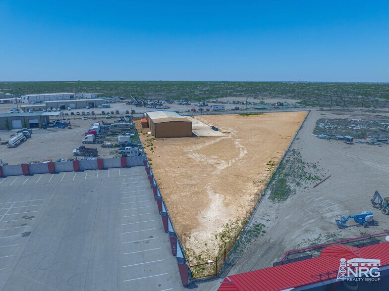 More Photos Of 1101 S County Road 1302, Midland Warehouse For Sale
