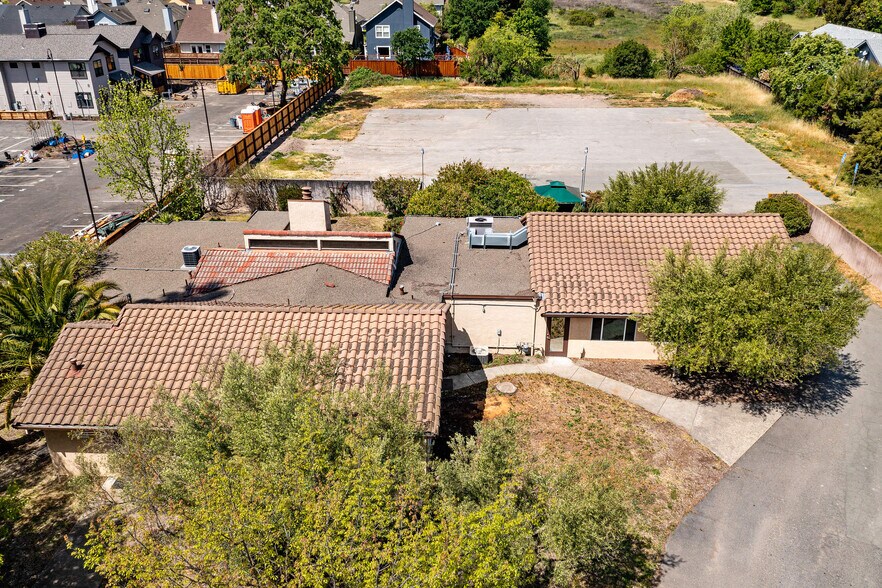 More Photos Of 1247 Broadway, Sonoma Office Residential For Lease