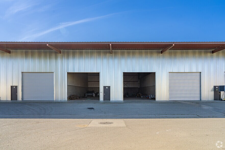 More Photos Of 561 N American St, Shafter Industrial For Lease