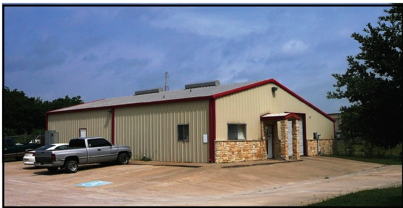 More Photos Of 1535 American Way, Cedar Hill Warehouse For Sale