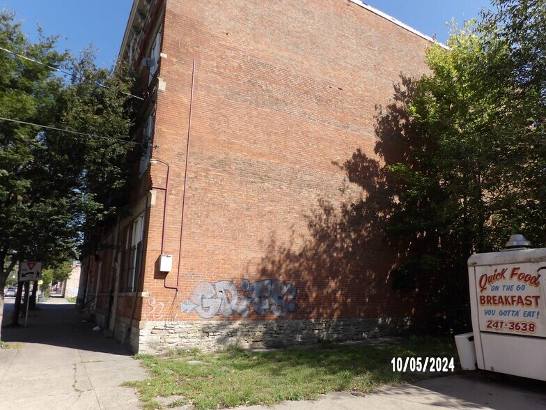 More Photos Of 1622-1626 Linn St, Cincinnati Apartments For Sale