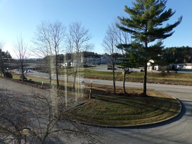 More Photos Of 401 Gilford Ave, Gilford Medical For Lease