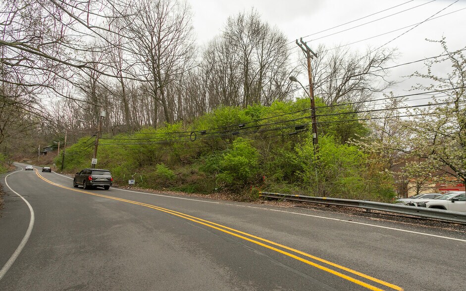 More Photos Of Crane Ave/Banksville ave @ Banksville Road, Pittsburgh Land For Sale