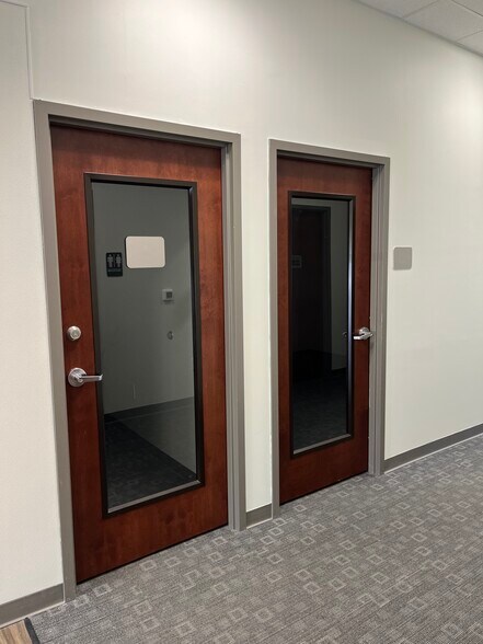 More Photos Of 5 Myers Dr, Mullica Hill Medical For Lease