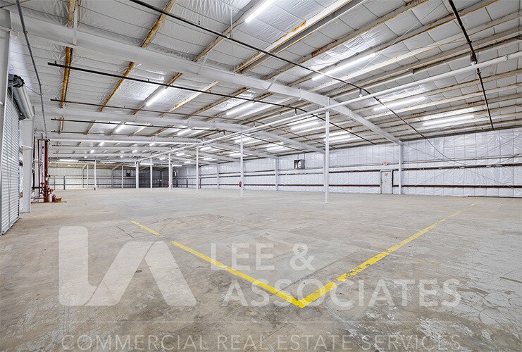 More Photos Of 841 Drive Buick Ave, Orlando Warehouse For Sale