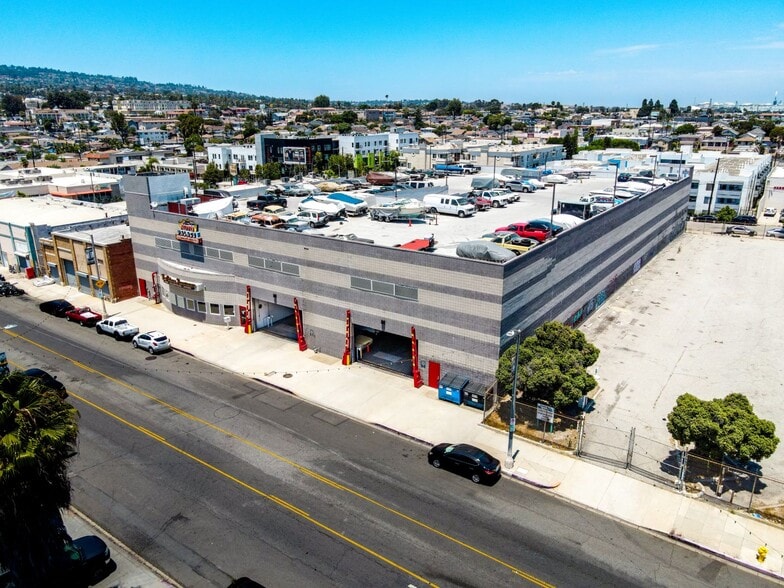 More Photos Of 460 W 5th St, San Pedro Parking Garage For Lease