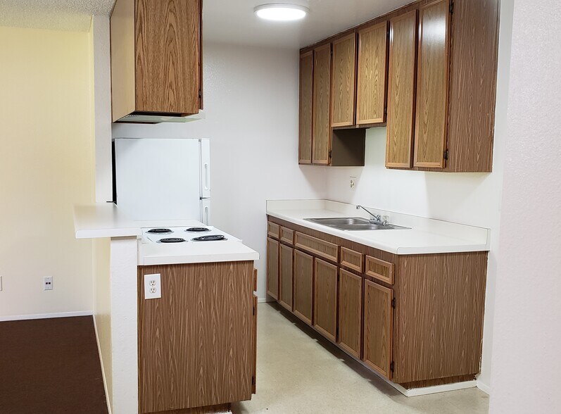 More Photos Of 4250 Beyer Blvd, San Ysidro Apartments For Sale