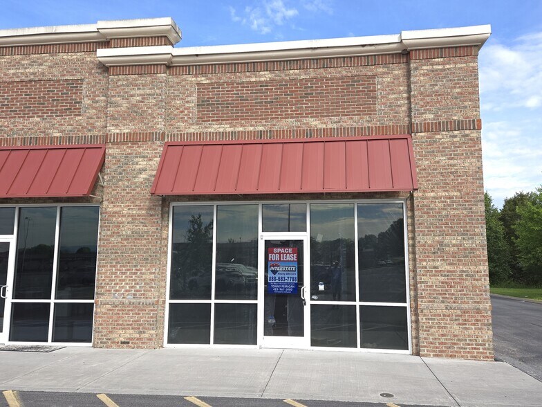 More Photos Of 6681 Bristol Hwy, Piney Flats General Retail For Lease