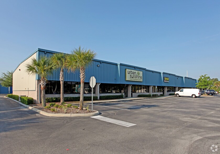 More Photos Of 6124 Hanging Moss Rd, Orlando Unknown For Lease