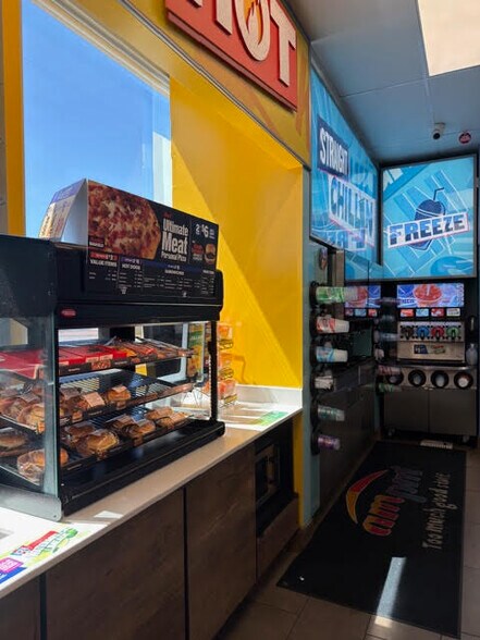 More Photos Of 1020 E Shaw Ave, Fresno Service Station For Sale