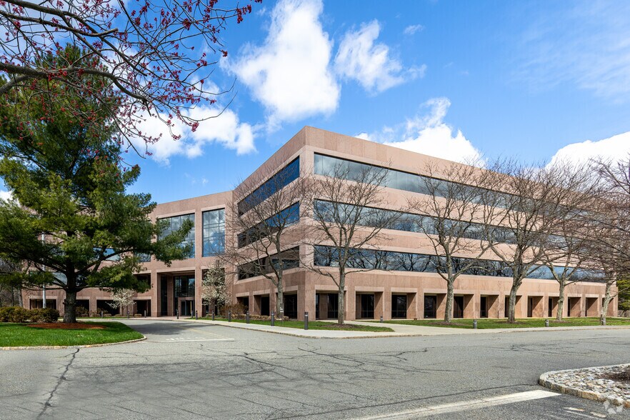 More Photos Of 100 Campus Dr, Florham Park Office For Lease