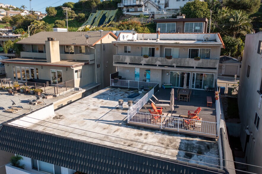 More Photos Of 363 Pershing Dr, Playa del Rey Multifamily For Sale