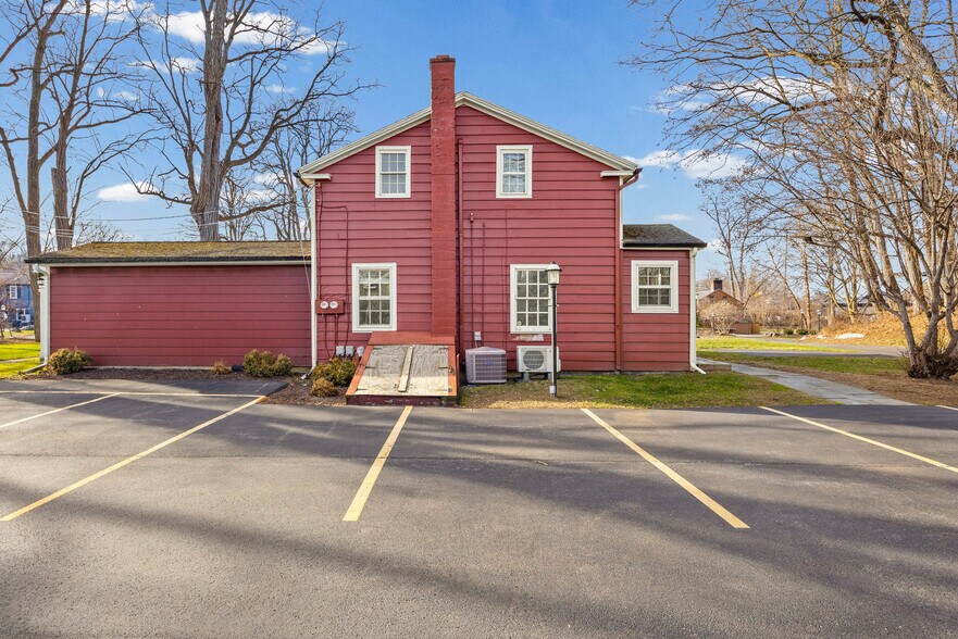 More Photos Of 1478 Marsh Rd, Pittsford Storefront Retail Office For Lease