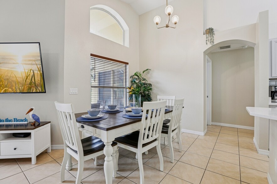 More Photos Of 136 Rosso Dr, Davenport Specialty For Sale