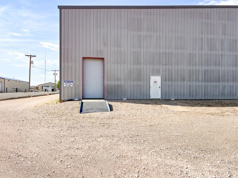 More Photos Of 3965 US Highway 60, Hereford Industrial For Sale