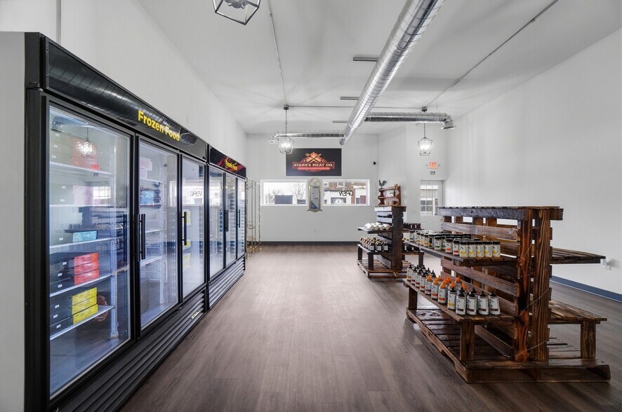 More Photos Of 110 W Main St, Deshler General Retail For Sale