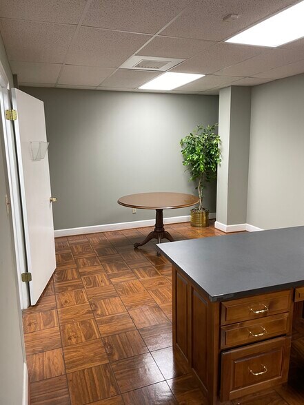 More Photos Of 2500 Center Point Pky, Birmingham Medical For Lease