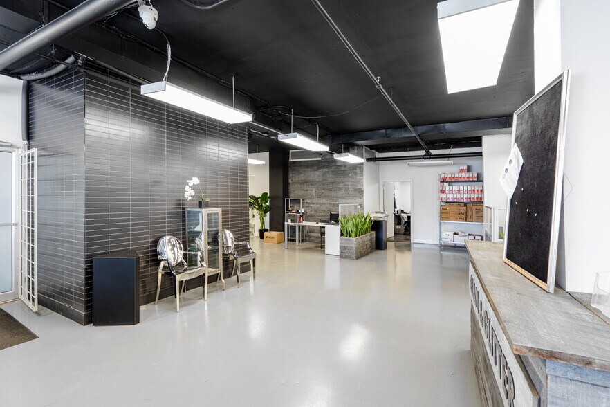 More Photos Of 8815 Av Du Parc, Montréal Loft Creative Space For Sale