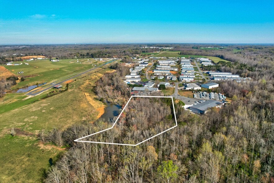More Photos Of Lot 26 Motorsports rd, Mooresville Land For Sale