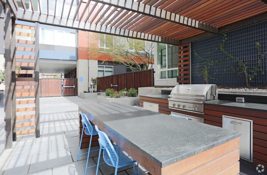 More Photos Of 3850 N Mississippi Ave, Portland Apartments For Lease