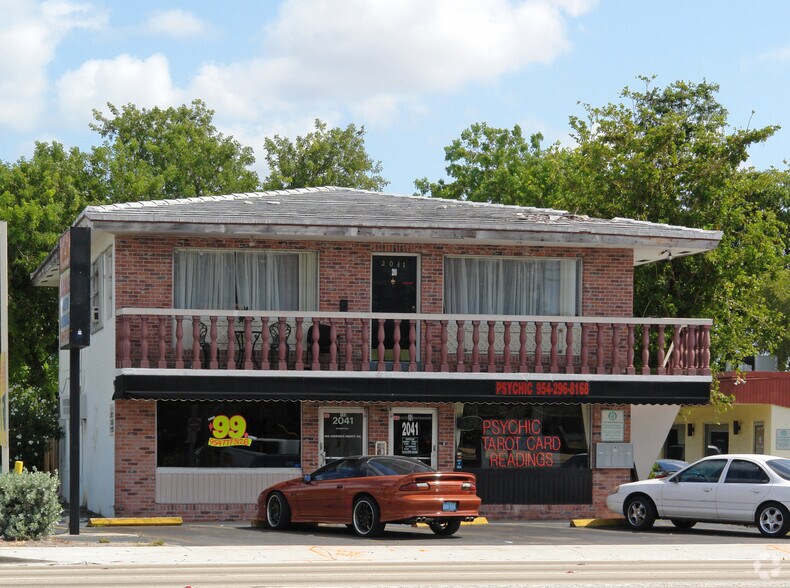 Primary Photo Of 2041 W Oakland Park Blvd, Oakland Park Storefront Retail Residential For Lease