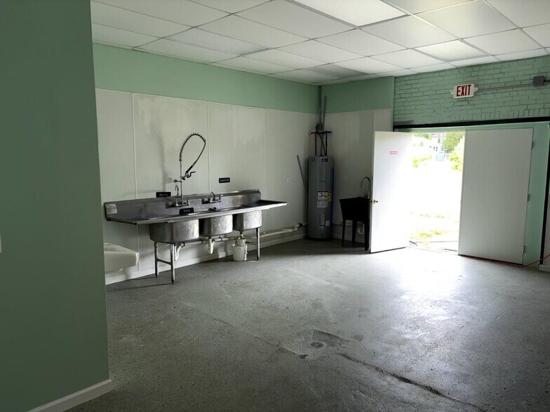 More Photos Of 26 Main Street, Mathews General Retail For Sale