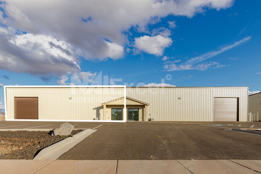 Primary Photo Of 1129 S Regional Park Rd, Hurricane Industrial For Lease