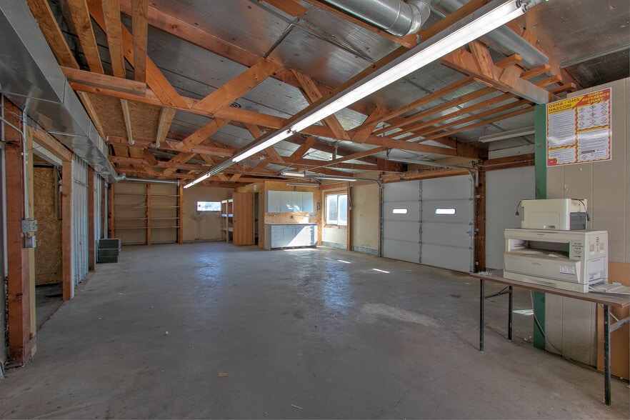 More Photos Of 1895 Frontage Rd, Mora Manufacturing For Sale