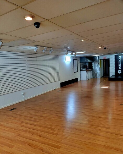 More Photos Of 272 Mackall St, Elkton Office For Sale