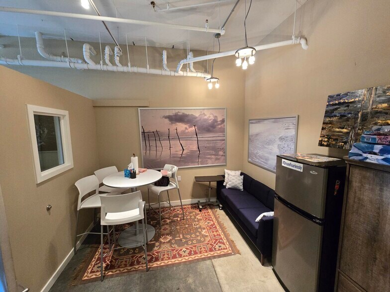 More Photos Of 4951 NE Fremont St, Portland Apartments For Lease