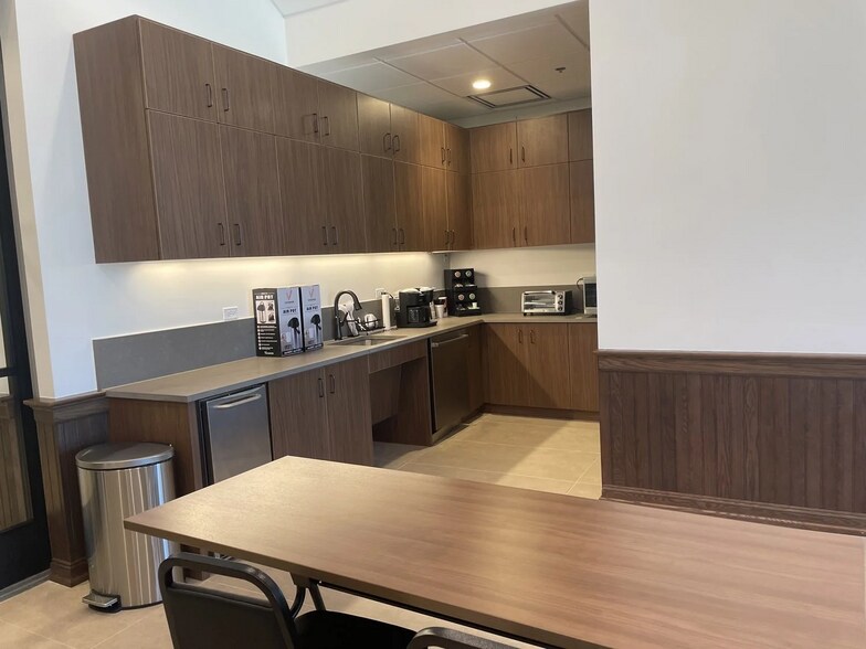 More Photos Of 2220 Sam Rayburn Hwy, Melissa Medical For Lease