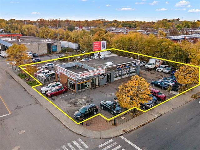 Primary Photo Of 9510 Boul Saint-Michel, Montréal Auto Dealership For Sale