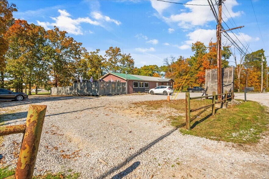 More Photos Of 852 Southern Hwy, Mineral Wells Industrial For Sale