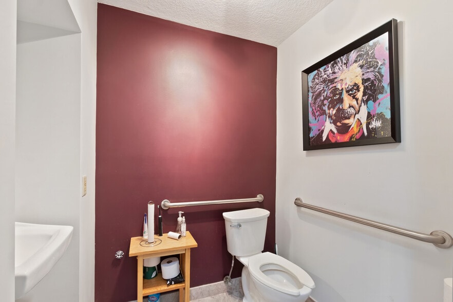 More Photos Of 6971 N Federal Hwy, Boca Raton Medical For Sale