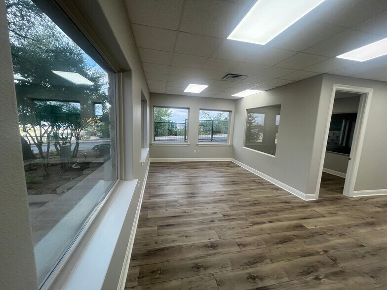 More Photos Of 20500 Fm 1431, Lago Vista Loft Creative Space For Lease
