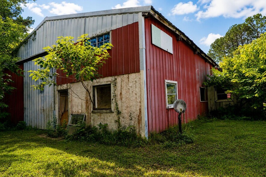 More Photos Of 103 Container rd, Starke Flex For Sale