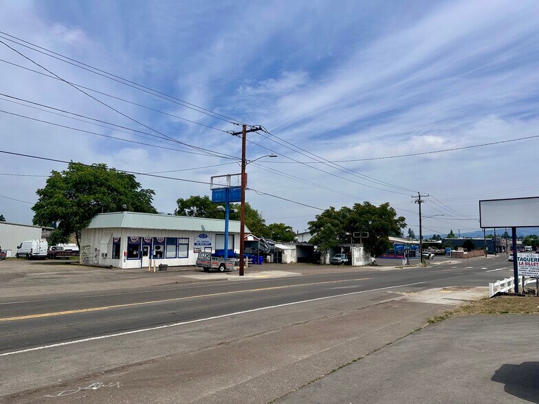 More Photos Of 301 W Main St, Molalla Land For Sale